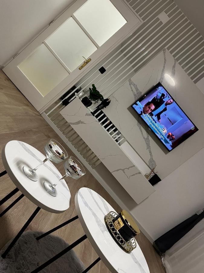 Apartament Apartman Gold Maris Karlovac Zewnętrze zdjęcie