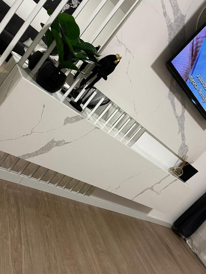 Apartament Apartman Gold Maris Karlovac Zewnętrze zdjęcie