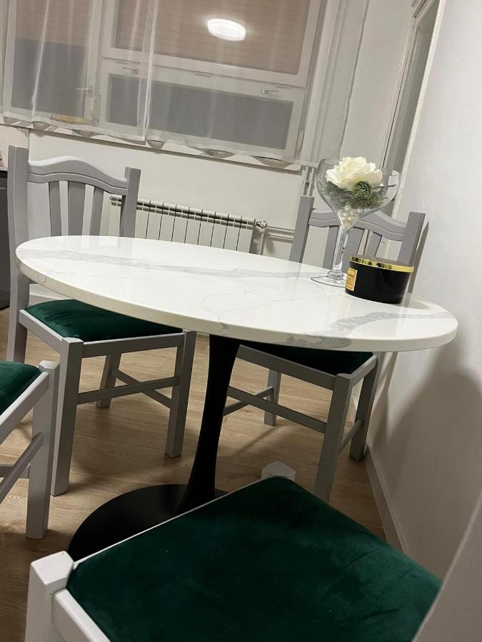 Apartament Apartman Gold Maris Karlovac Zewnętrze zdjęcie